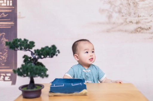 玉林怀孕为啥肚子会长毛